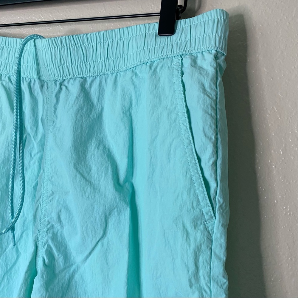 Original Use Shorts - Picture 2 of 6